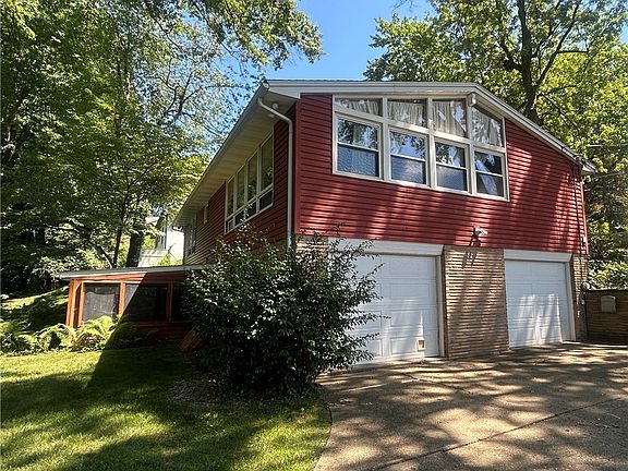 4th image of 2305 Helena Ave NW