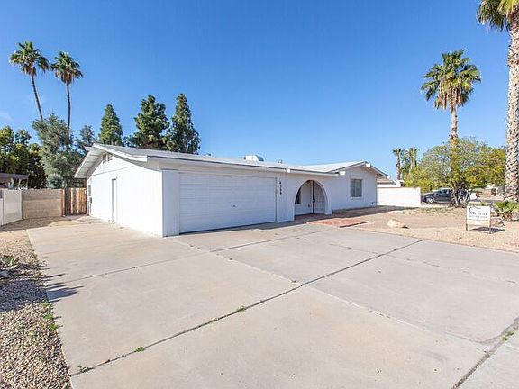 3rd image of 4359 W Sandra Cir