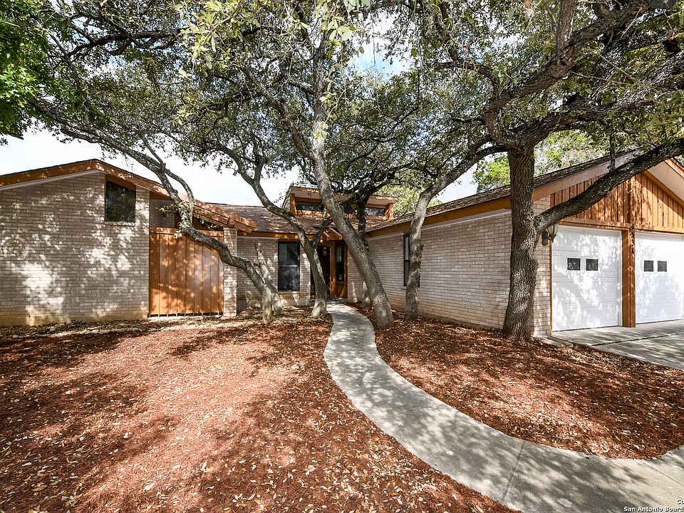 1st image of 4531 Honey Locust Woods