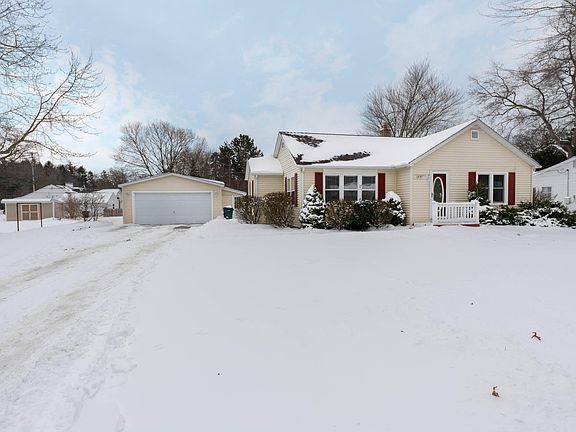 3rd image of 1831 Maryland Blvd