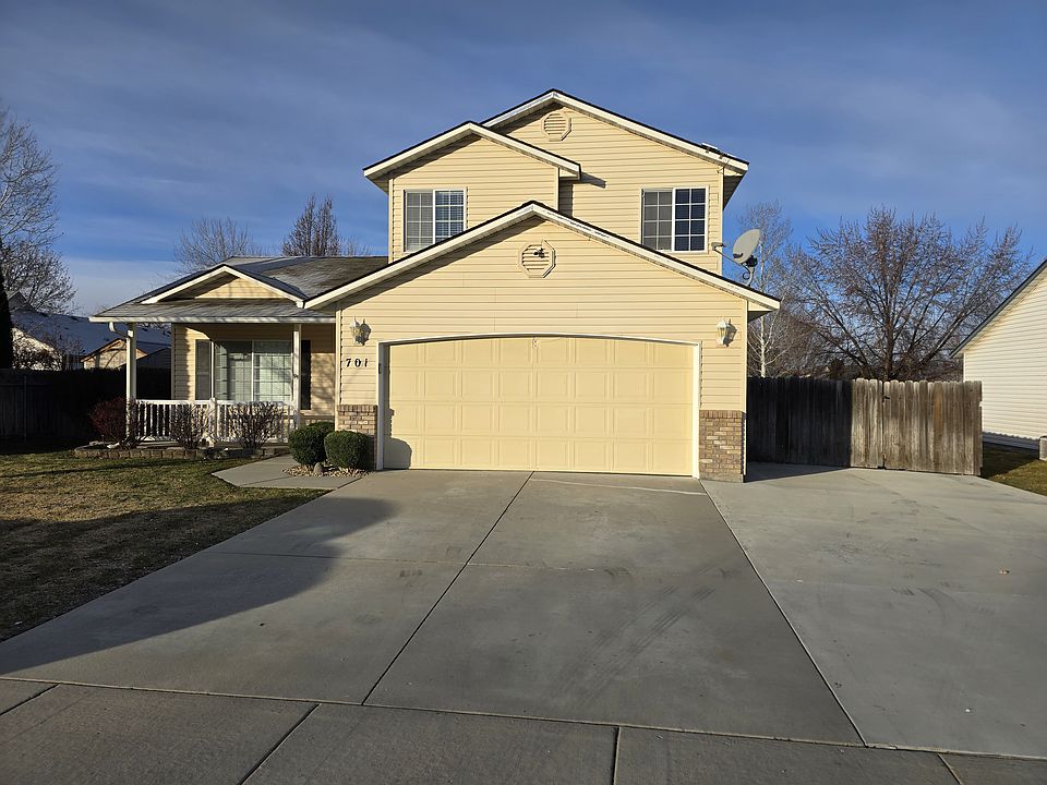 1st image of 701 N Moonscape Ave