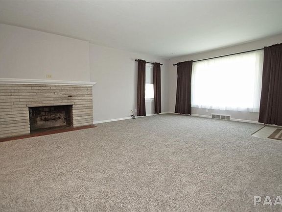 4th image of 124 W Northland Ave