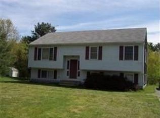 15 Kristen Dr, Taunton, MA 02780