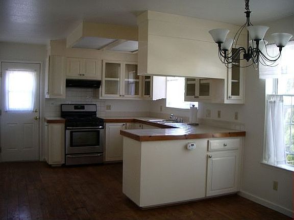 5th image of 1662 Dayton Ln