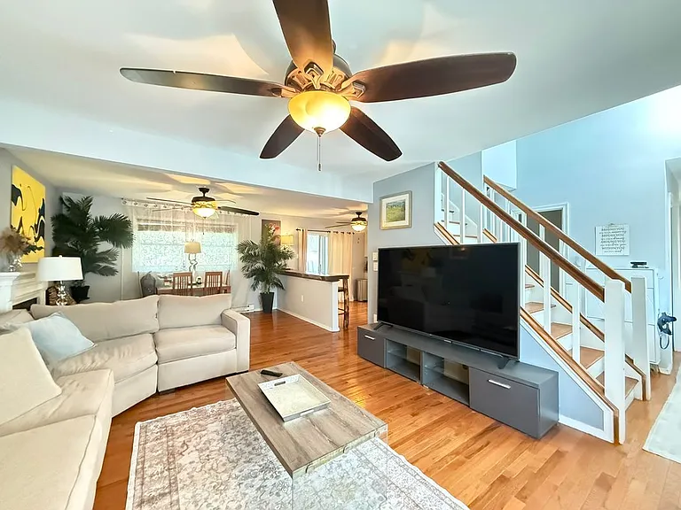 1140 Country Place Dr — Photo 5