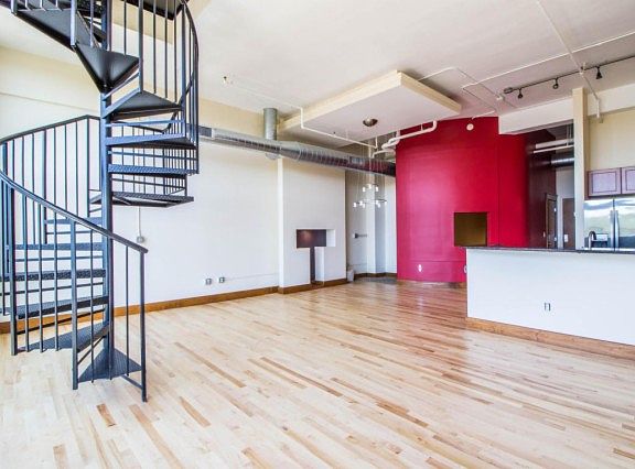 4th image of 600 Broadway Ave NW APT 422