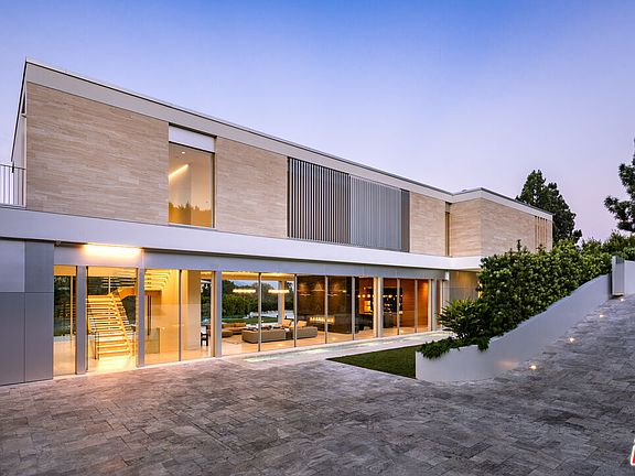 4th image of 642 Perugia Way