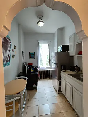 Rented by Signature Property Realty | media 23