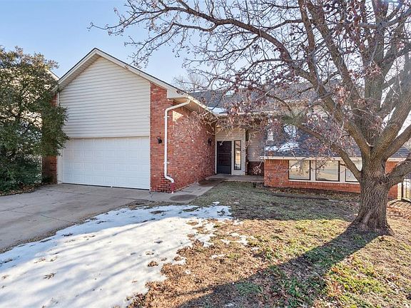 2nd image of 11608 Kings Cir