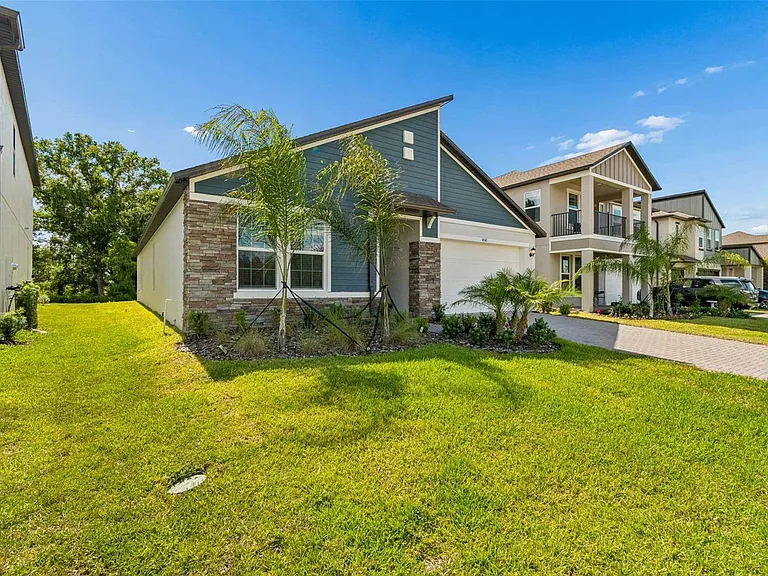 18542 Serene Lake Loop — Photo 3