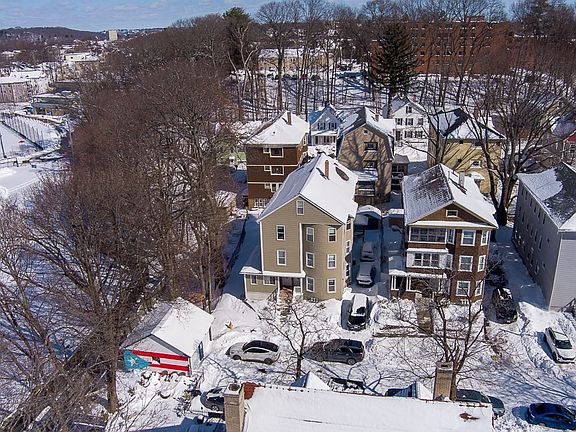 2nd image of 10 Lucian St