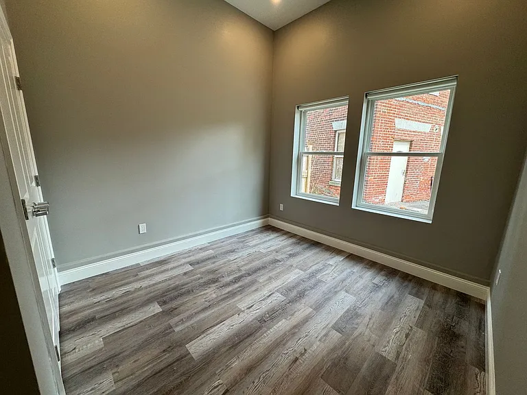 38 Walnut Ave — Photo 9