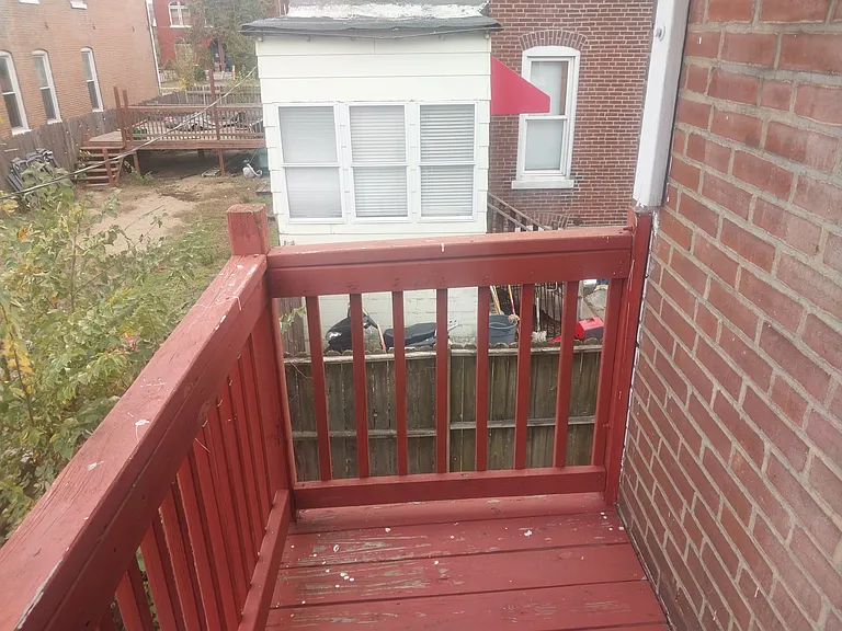 2611 Russell Blvd #B — Photo 9