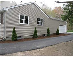 2nd image of 536 N Quidnessett Rd