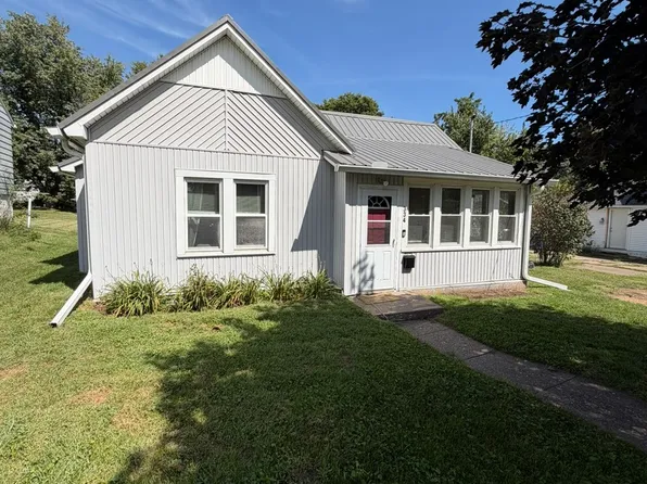 334 23rd Pl, Clinton, IA 52732
