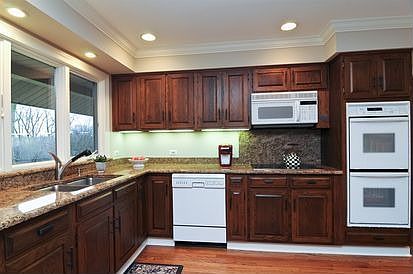4th image of 610 Innsbruck Ct