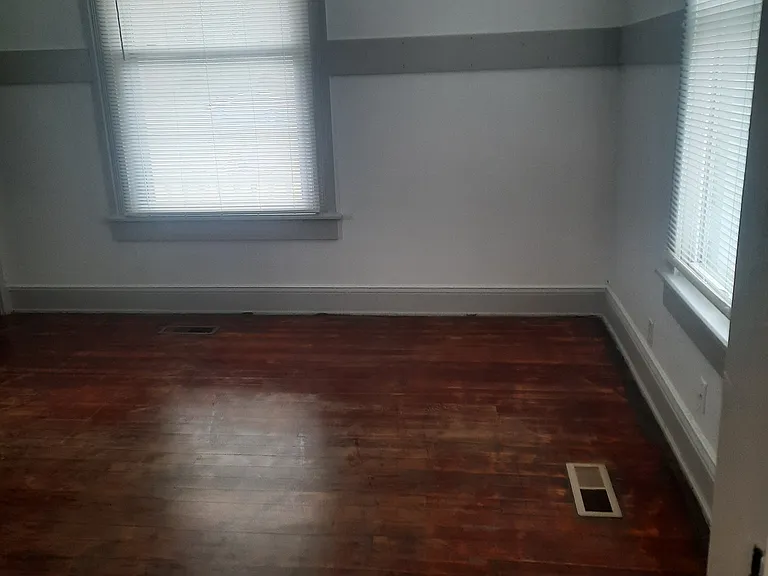 636 N High St — Photo 8
