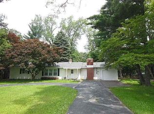 1148 W Dean Rd, Temperance, MI 48182