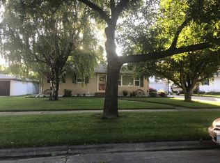 515 6th Ave SE, East Grand Forks, MN 56721