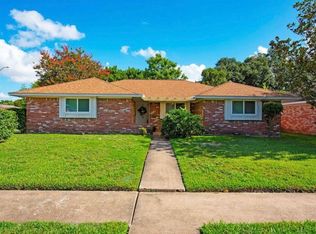 1102 E Rutgers Ln, Deer Park, TX 77536