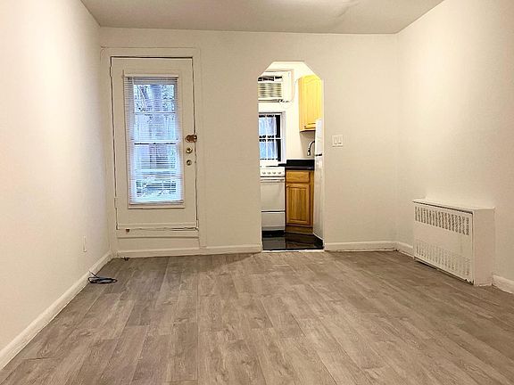2nd image of 339 E 90th St APT Gw