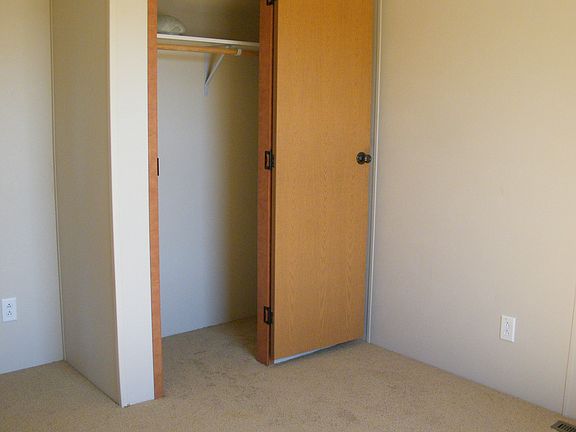 4th image of 1002 Vantura Dr