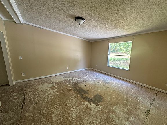 4th image of 1338 Caw Caw Rd