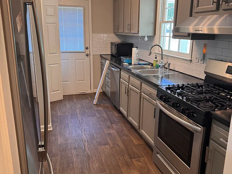 7221 Lea Wood Ln — Photo 5