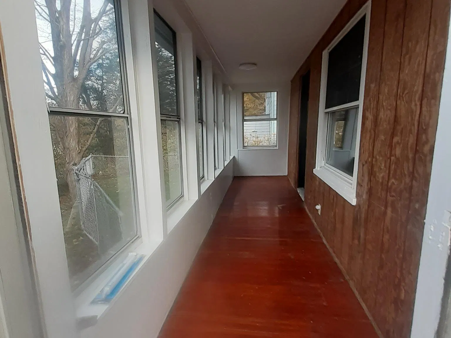 3 bed, 1.5 bath, 1100 sqft, $2,200 — Photo 4