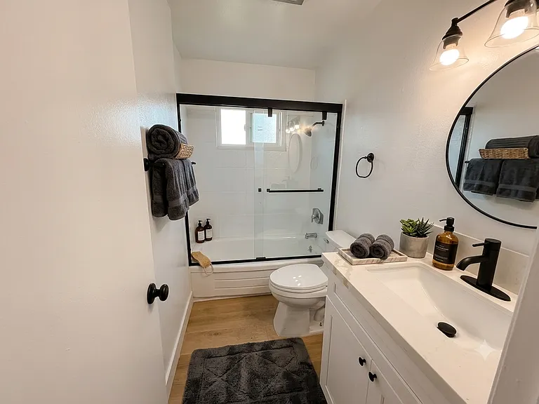 7030 Etiwanda Ave #1 — Photo 6