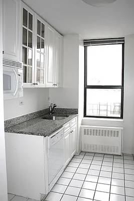 Rented by Cooper & Cooper Real Estate | media 21