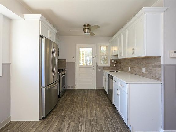 3rd image of 45 Barnes Dr