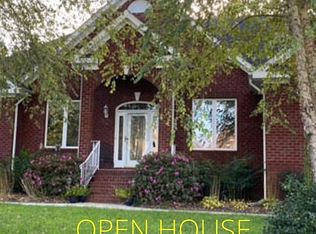 908 Freers Ct, Chesapeake, VA 23322