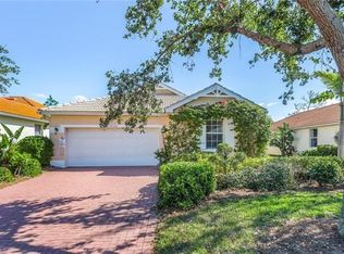 14568 Sterling Oaks Dr, Naples, FL 34110