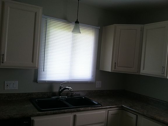 4th image of 5120 Warmbriar Dr