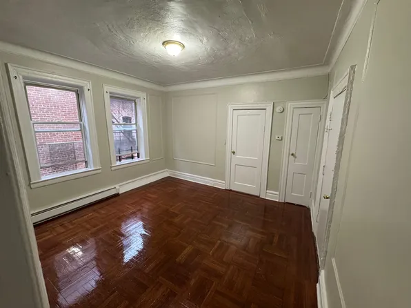 376.5 Park Ave #33, East Orange, NJ 07017