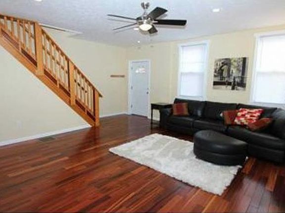 2nd image of 2501 Larkins Way