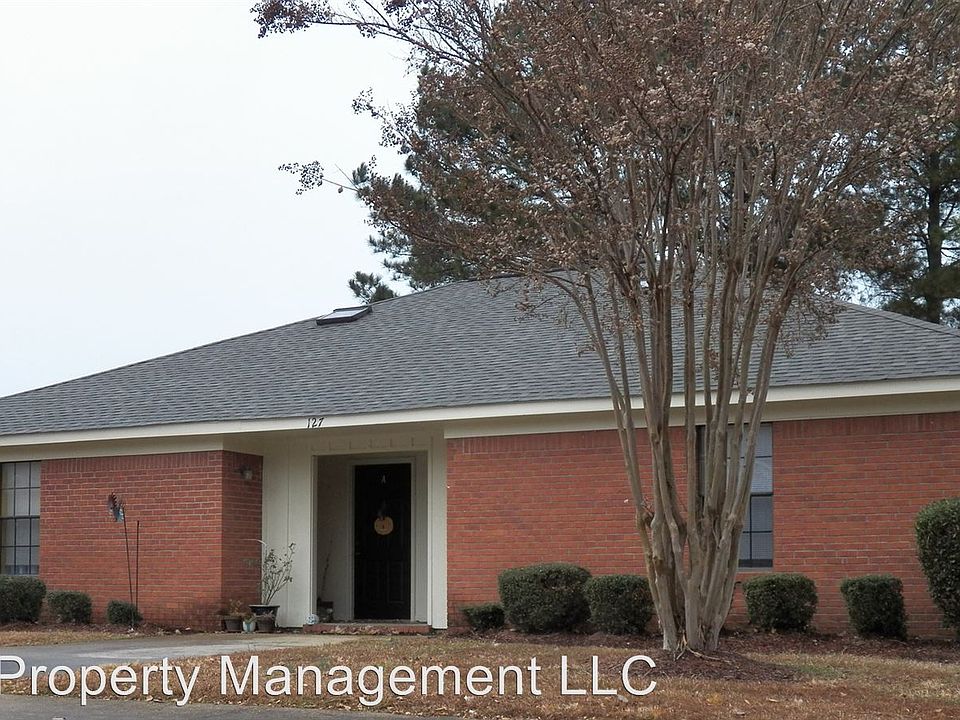 1st image of 127 Logan Dr #B