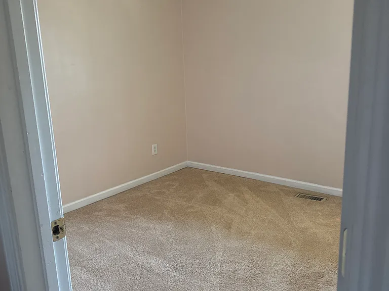 343 Hobson Dr — Photo 6