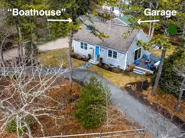 220 Lewis Pond Rd, Barnstable, MA 02630