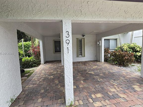 3rd image of 391 Ivy Ln #1