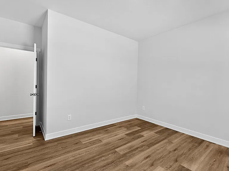 3947 Rookwood Ave #A — Photo 16