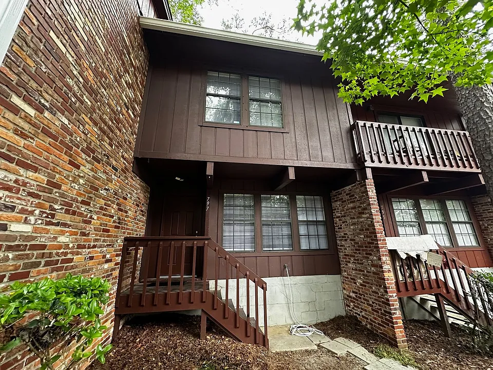 797 Timberway Ct
