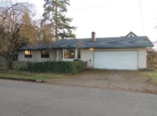 40 Briarcliff Dr, Eugene, OR 97404