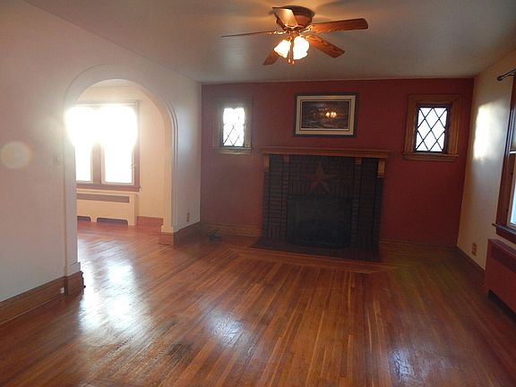 5th image of 476 S Michael St