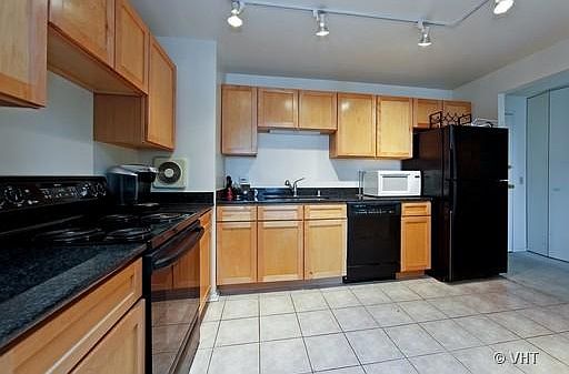 4th image of 1250 N La Salle Dr APT 1406
