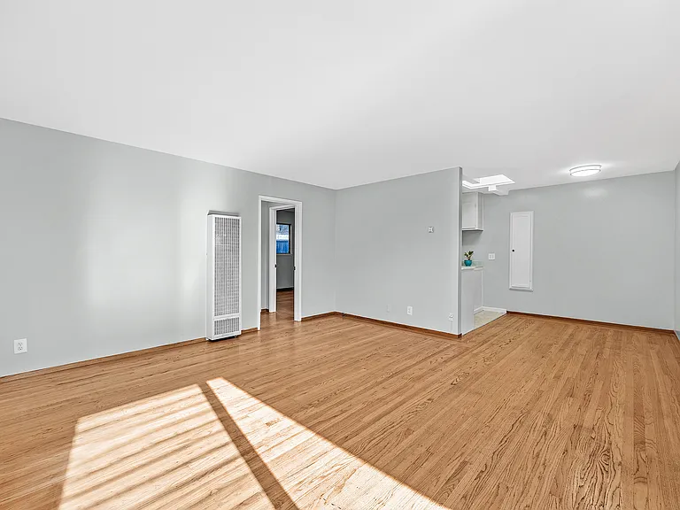 2908 Birdsall Ave #2908 — Photo 36
