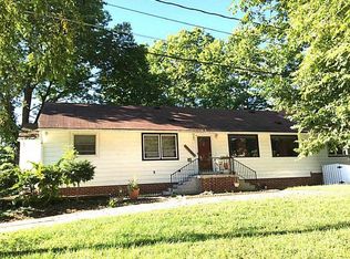 305 John St, Crawfordsville, IN 47933