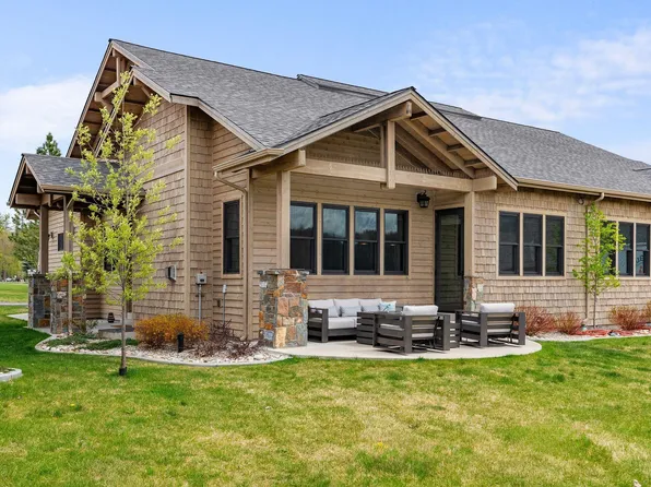519 Lakeshore Ave #302, Dover, ID 83825