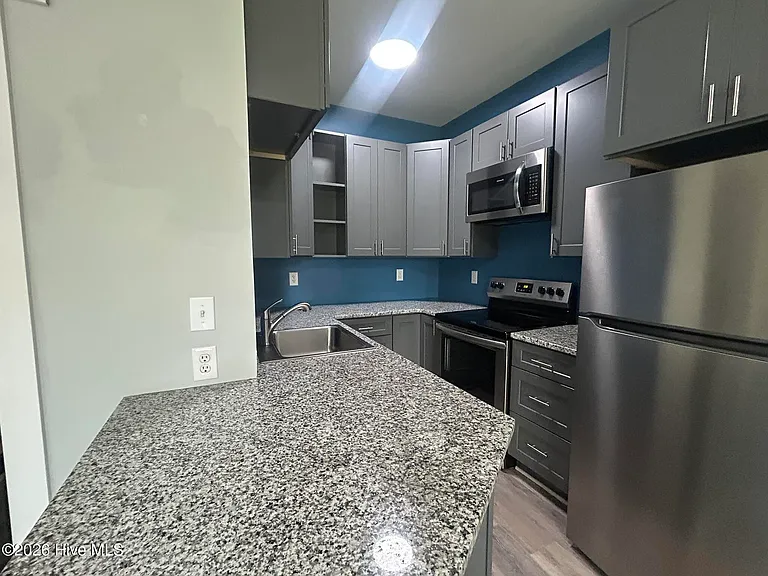 5789 Sidbury Rd #B — Photo 7